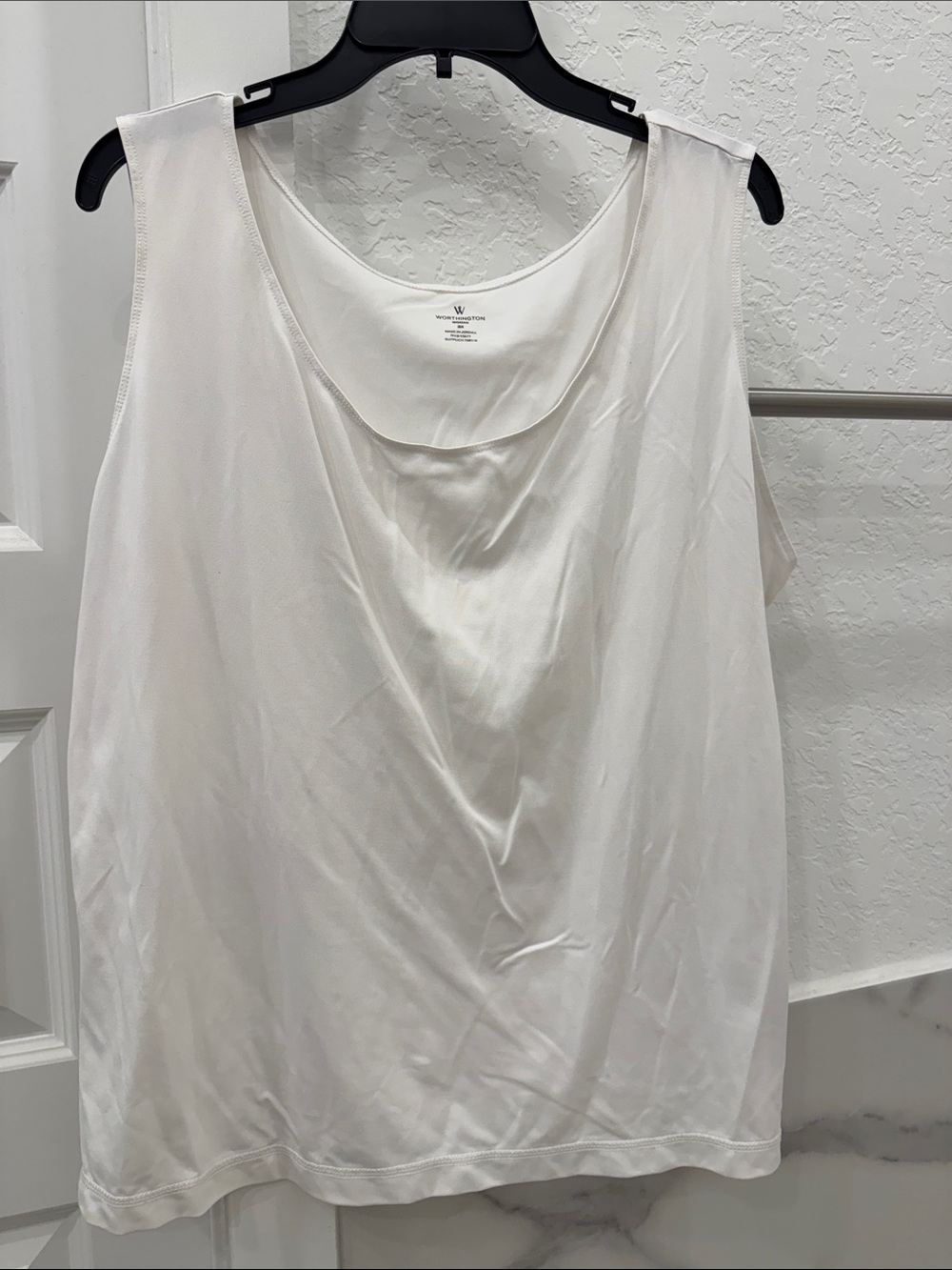 Worthington White Scoop Neck Tank Top-stretchy!